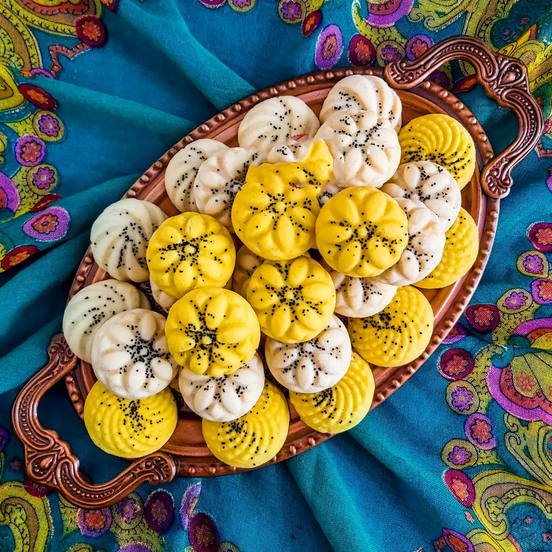 طرز تهیه شیرینی برنجی خانگی